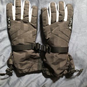 Dakine ski gloves